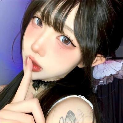 玉米上的麻雀